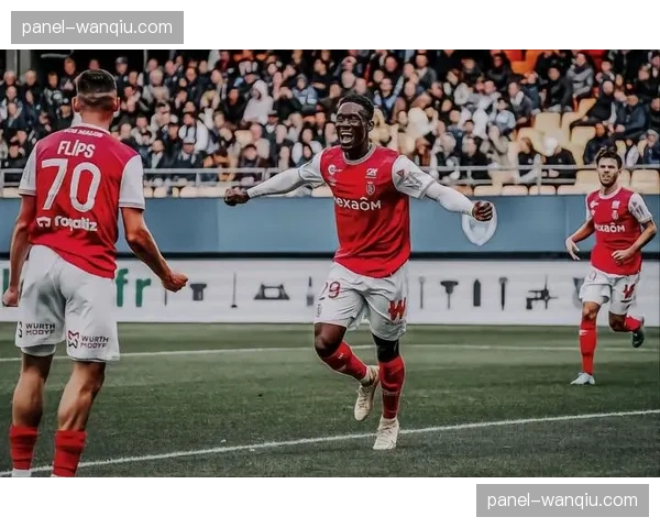 传闻：兰斯前锋达拉米进入多特蒙德夏窗引援名单